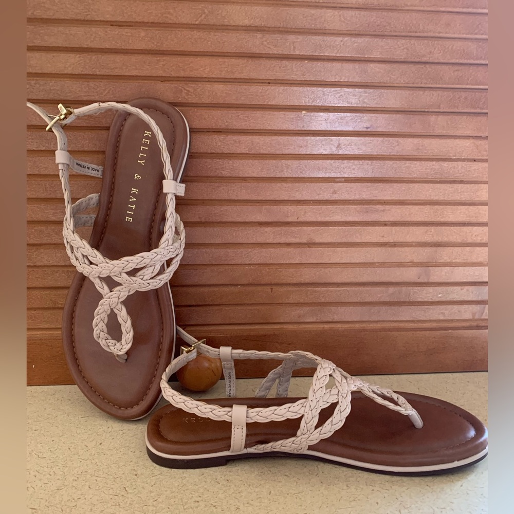 Kelly & Katie Ladies Sandles size 6 1/2